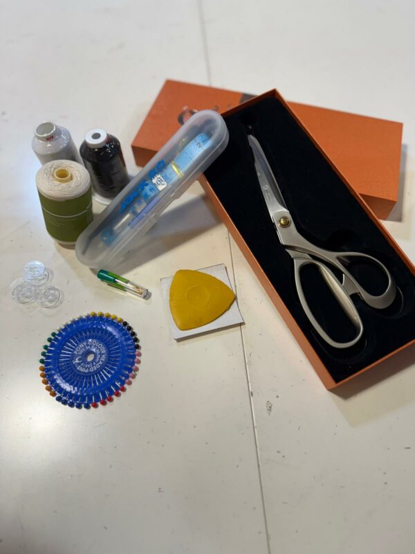 Kit de costura completo - 2074